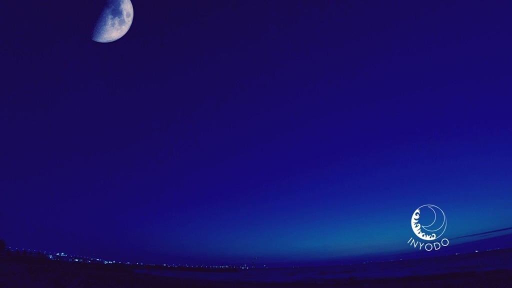 札幌占いINYODO上弦の月札幌占い星カフェいんよう堂